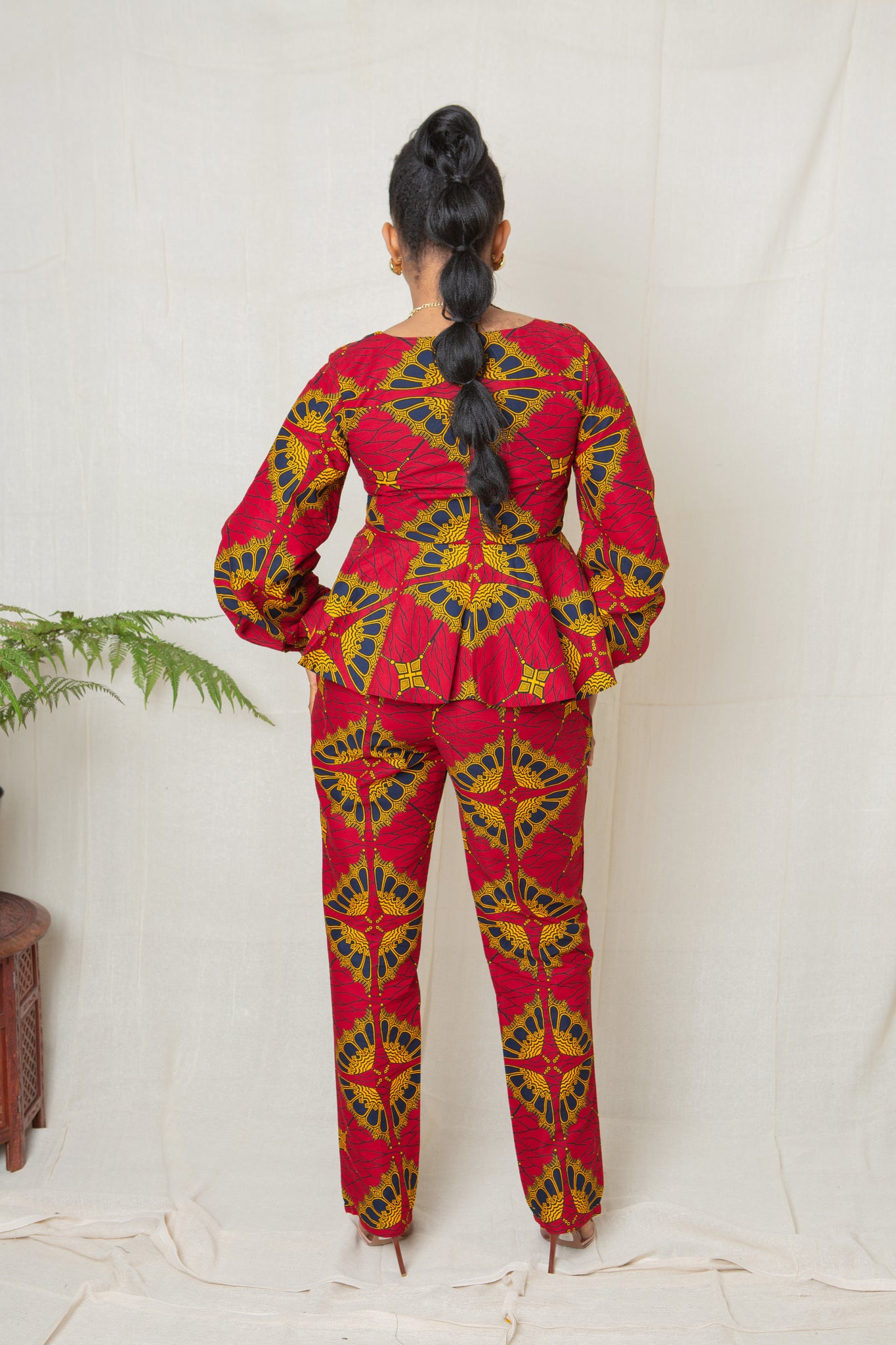 Tukwasi 2-piece